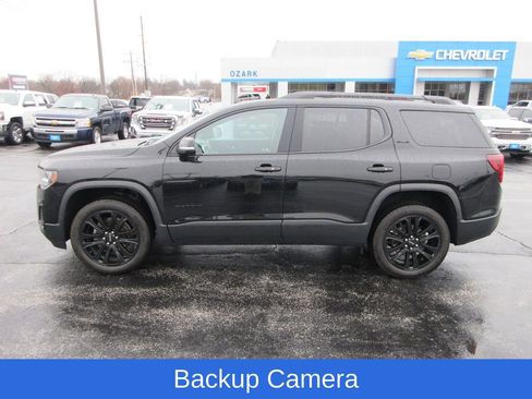 Used 2023 GMC Acadia SLE w/ Driver Convenience Package image 2