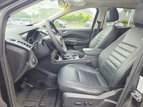 Used 2017 Ford Escape SE FWD image 9