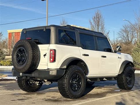 Used 2023 Ford Bronco Wildtrak image 33