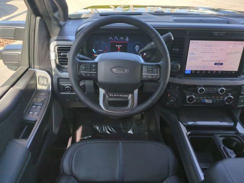 Used 2025 Ford F250 Platinum w/ FX4 Off-Road Package AWD/4WD image 15