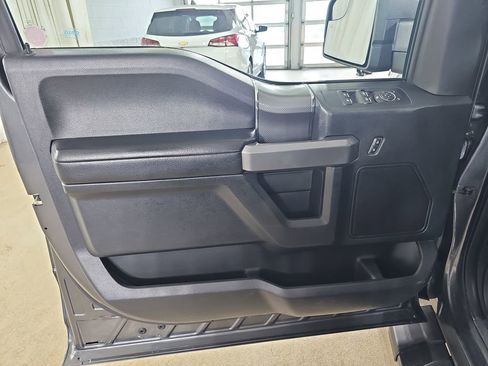 Used 2017 Ford F150 XLT w/ Equipment Group 301A Mid image 31