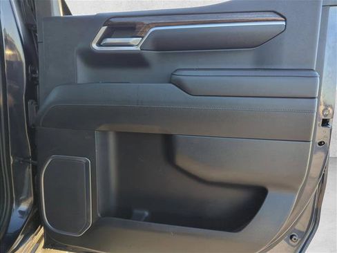 Used 2022 GMC Sierra 1500 Elevation w/ Elevation Premium Package image 23