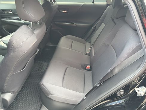 Used 2022 Toyota Venza LE AWD/4WD image 25