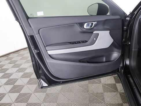 Used 2023 Polestar Polestar 2 image 24