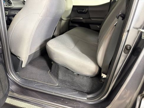 Used 2022 Toyota Tacoma SR5 w/ Technology Package RWD image 20