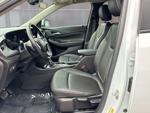 Used 2024 Buick Encore GX Sport Touring FWD image 22