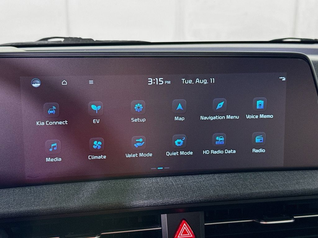 Used 2022 Kia EV6 Wind w/ Wind Technology Package AWD/4WD image 7