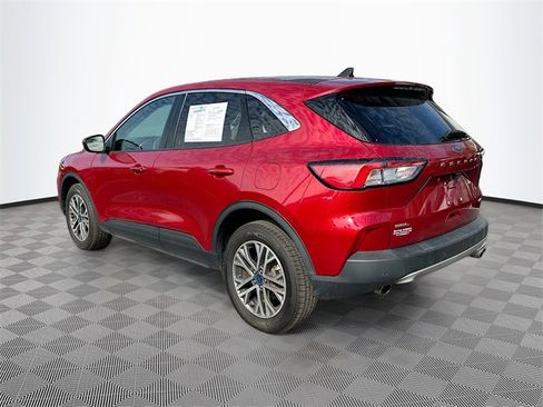 Used 2022 Ford Escape SEL image 5