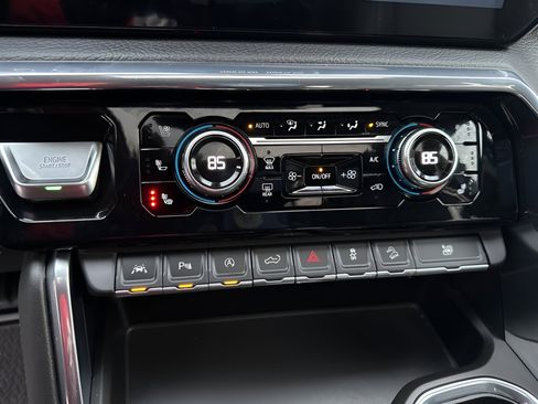 Used 2024 GMC Sierra 1500 Denali w/ Denali Reserve Package image 22