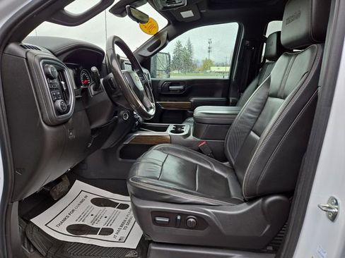 Used 2023 Chevrolet Silverado 3500 High Country w/ Z71 Off-Road Package AWD/4WD image 2