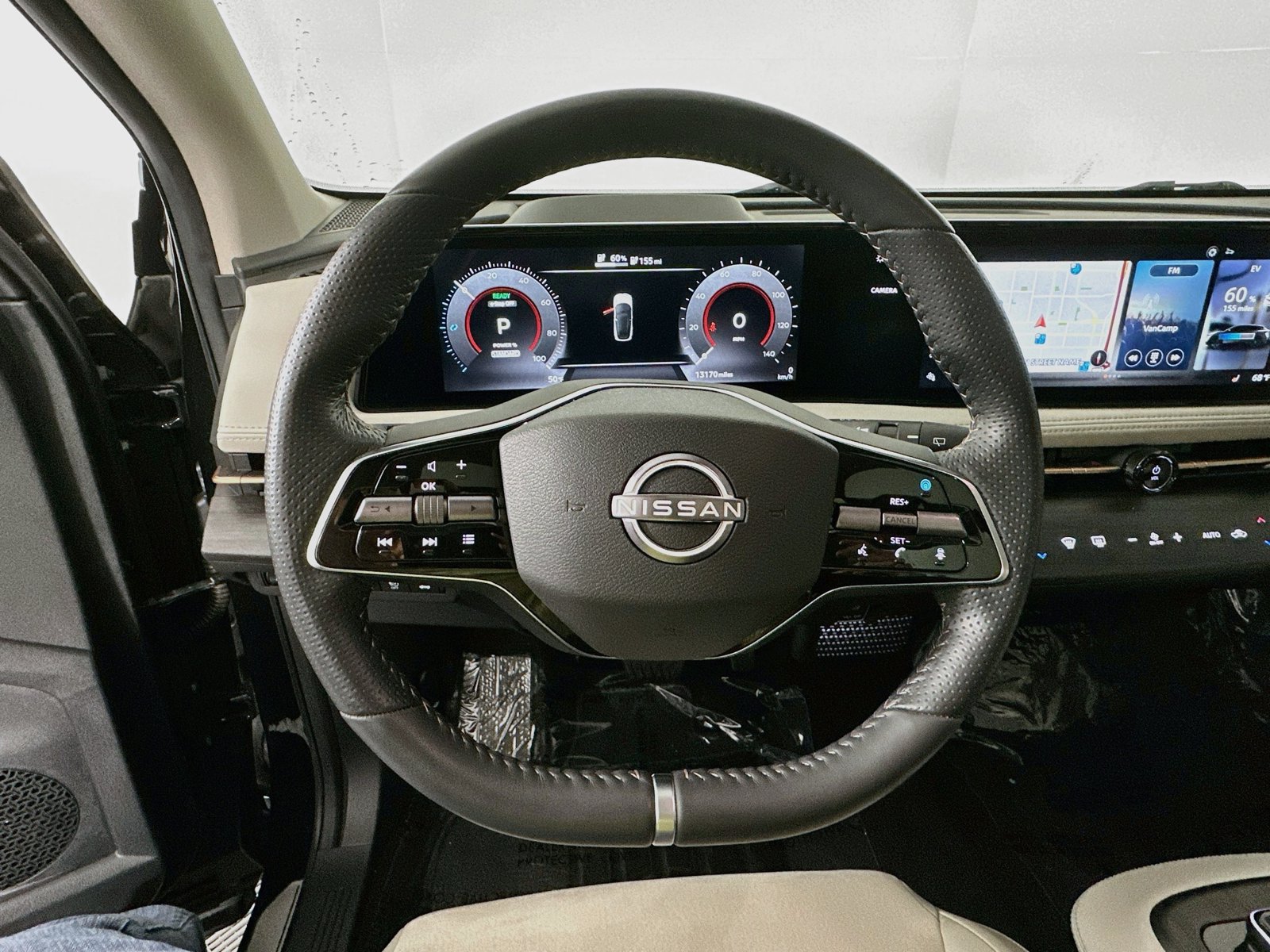 Used 2024 Nissan Ariya FWD image 11