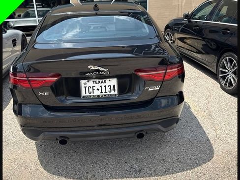 Used 2020 Jaguar XE S RWD image 3