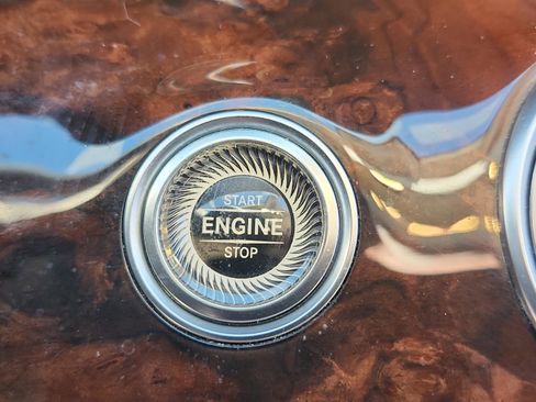 Used 2018 Mercedes-Benz E 300 E 300 image 33