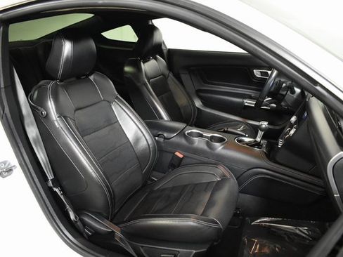 Used 2022 Ford Mustang GT Premium w/ Equipment Group 401A image 33