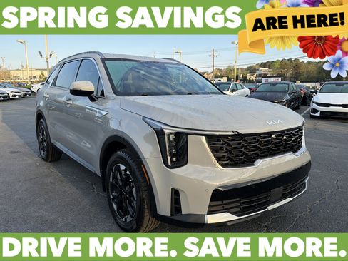 Used 2025 Kia Sorento S image 1