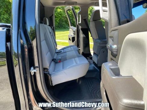 Used 2018 Chevrolet Silverado 1500 Custom w/ Custom Convenience Package AWD/4WD image 33