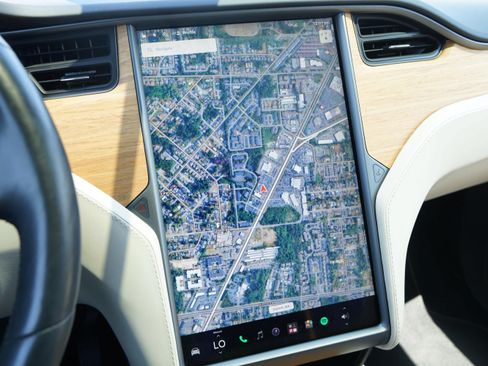 Used 2018 Tesla Model X 75D AWD/4WD image 20