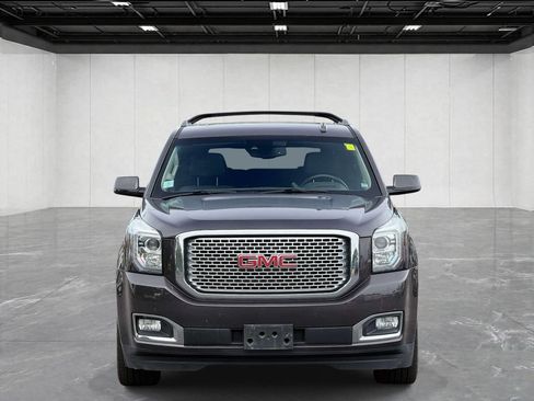 Used 2016 GMC Yukon Denali AWD/4WD image 2