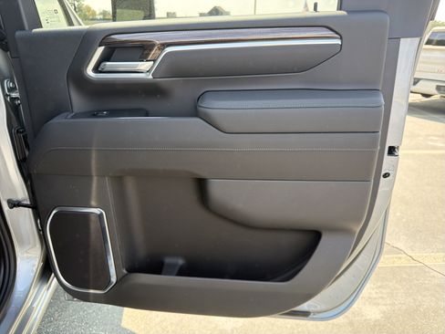 New 2026 Chevrolet Silverado 2500 LT image 16