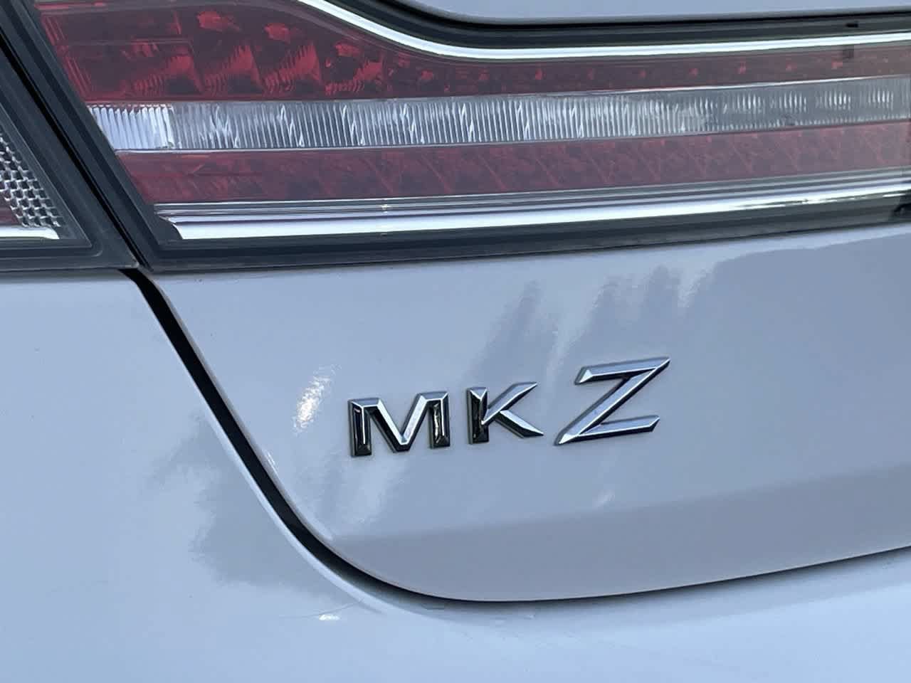 Used 2017 Lincoln MKZ Select w/ Select Plus Package FWD image 36