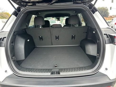 New 2026 Chevrolet Equinox LT image 21