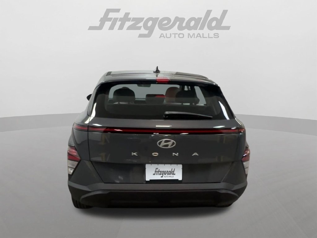 New 2027 Hyundai Kona SE FWD image 7