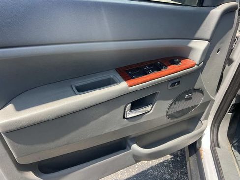 Used 2007 Jeep Grand Cherokee Limited AWD/4WD image 16