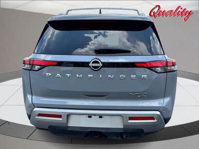 Used 2024 Nissan Pathfinder Platinum