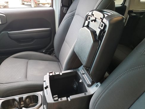 Used 2021 Jeep Wrangler Unlimited Sport w/ Sun And Sound Package image 20