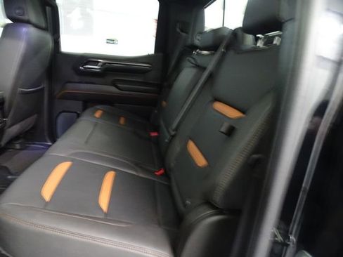 Certified 2023 GMC Sierra 1500 AT4 w/ AT4 Preferred Package AWD/4WD image 4