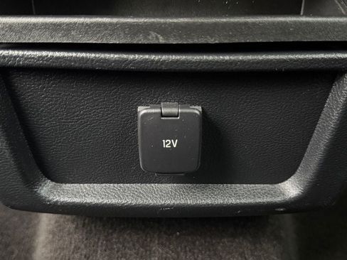 Used 2020 Ford Edge SEL AWD/4WD image 16