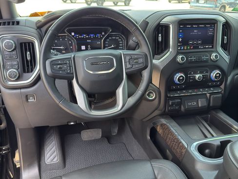 Used 2023 GMC Sierra 2500 Denali AWD/4WD image 19