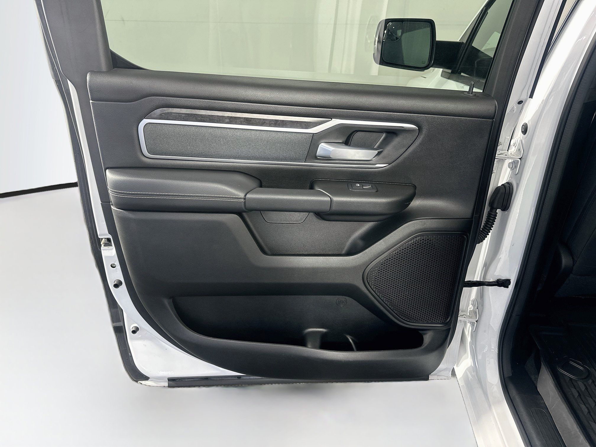 Used 2023 RAM 1500 Big Horn AWD/4WD image 24
