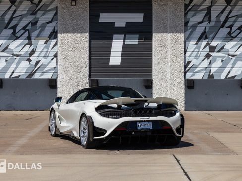 Used 2021 McLaren 765LT image 13