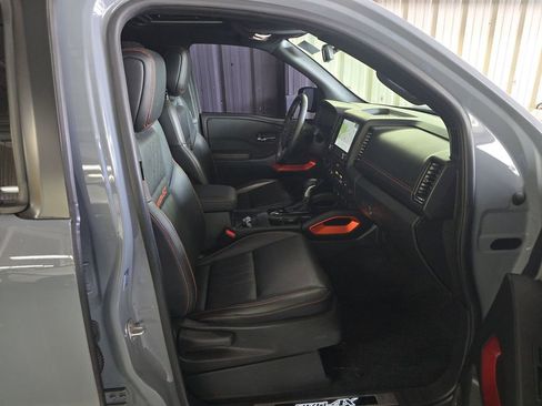 Used 2023 Nissan Frontier PRO-4X w/ Pro-4X Premium Package image 9