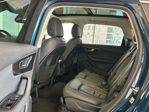 Used 2022 Audi Q7 Premium Plus w/ Premium Plus Package image 20