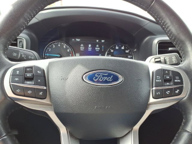 Used 2024 Ford Explorer XLT w/ Equipment Group 202A AWD/4WD image 28