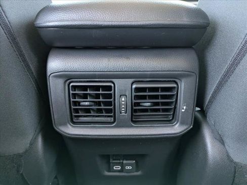 Used 2024 Toyota RAV4 AWD Hybrid image 17