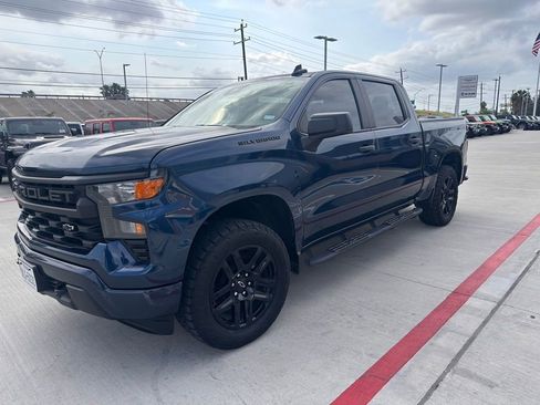 Used 2023 Chevrolet Silverado 1500 Custom w/ LPO, Dark Essentials Package RWD image 3