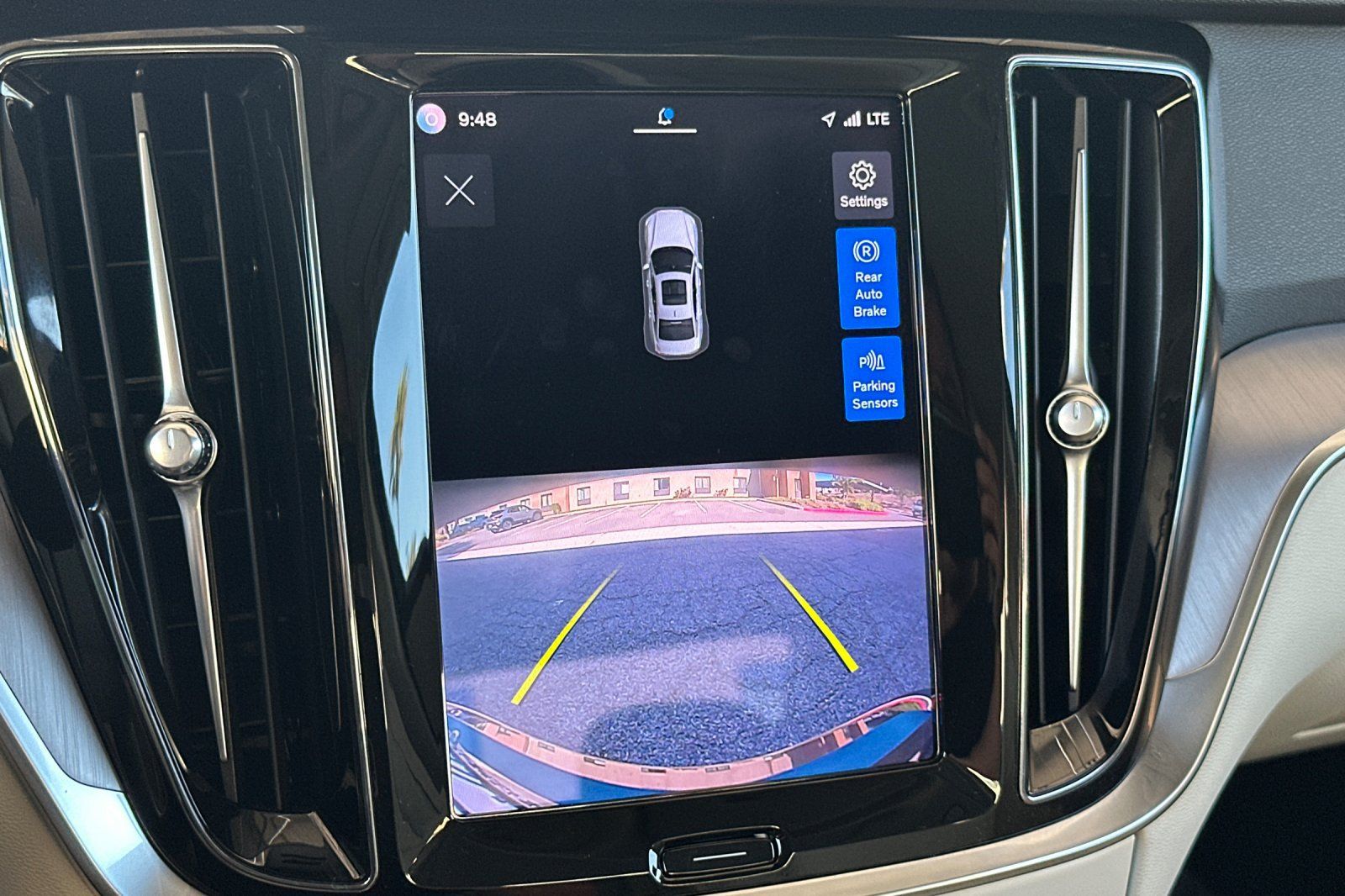 Certified 2023 Volvo S60 B5 Core w/ Climate Package FWD image 22