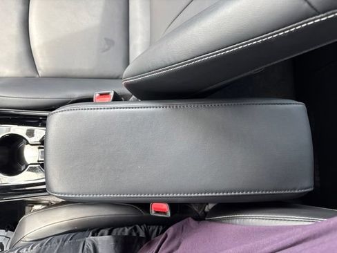 Used 2022 Toyota Prius Prime XLE FWD image 20
