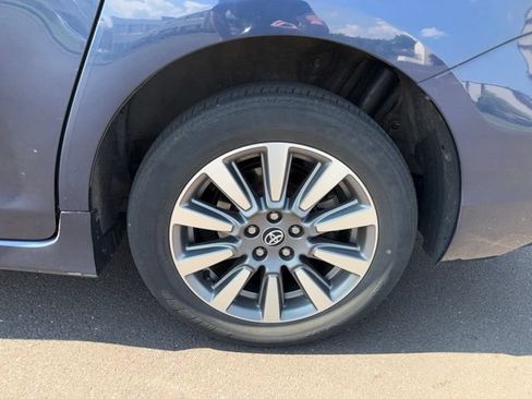 Used 2020 Toyota Sienna LE AWD/4WD image 7