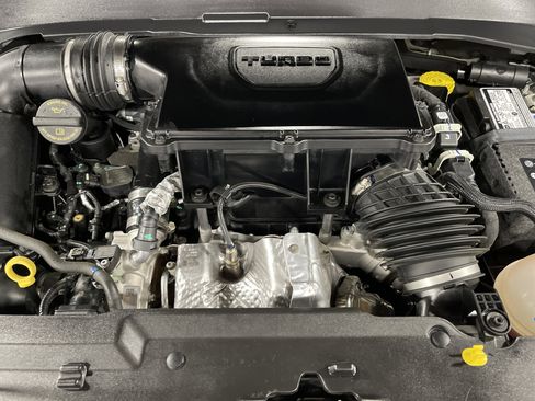 Used 2024 Jeep Compass Limited image 16