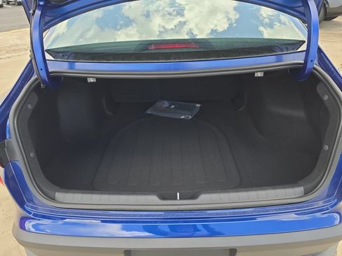 New 2026 Kia K4 FWD image 10