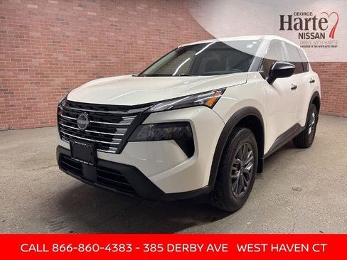 Certified 2024 Nissan Rogue S image 3