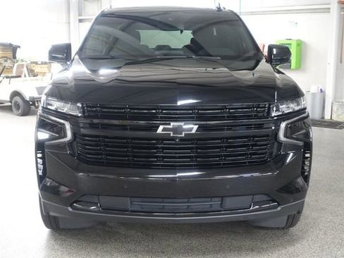 Used 2023 Chevrolet Tahoe RST w/ Luxury Package AWD/4WD image 2