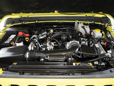 Used 2023 Jeep Wrangler Sport S image 13