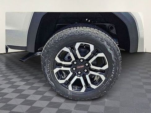 New 2026 GMC Canyon AT4 w/ Technology Plus Package AWD/4WD image 5