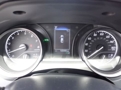 Used 2022 Toyota Camry SE w/ Convenience Package FWD image 16