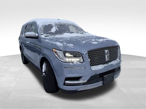 Used 2020 Lincoln Navigator Black Label w/ Cargo Convenience Package image 3